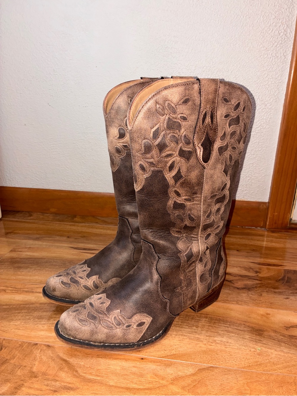 Roper Women’s Riley Triad Western Cowboy/Cowgirl Boots- size 10